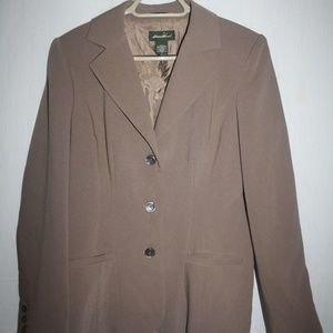 Eddie Bauer Jacket, size 8, Beige stylish jacket